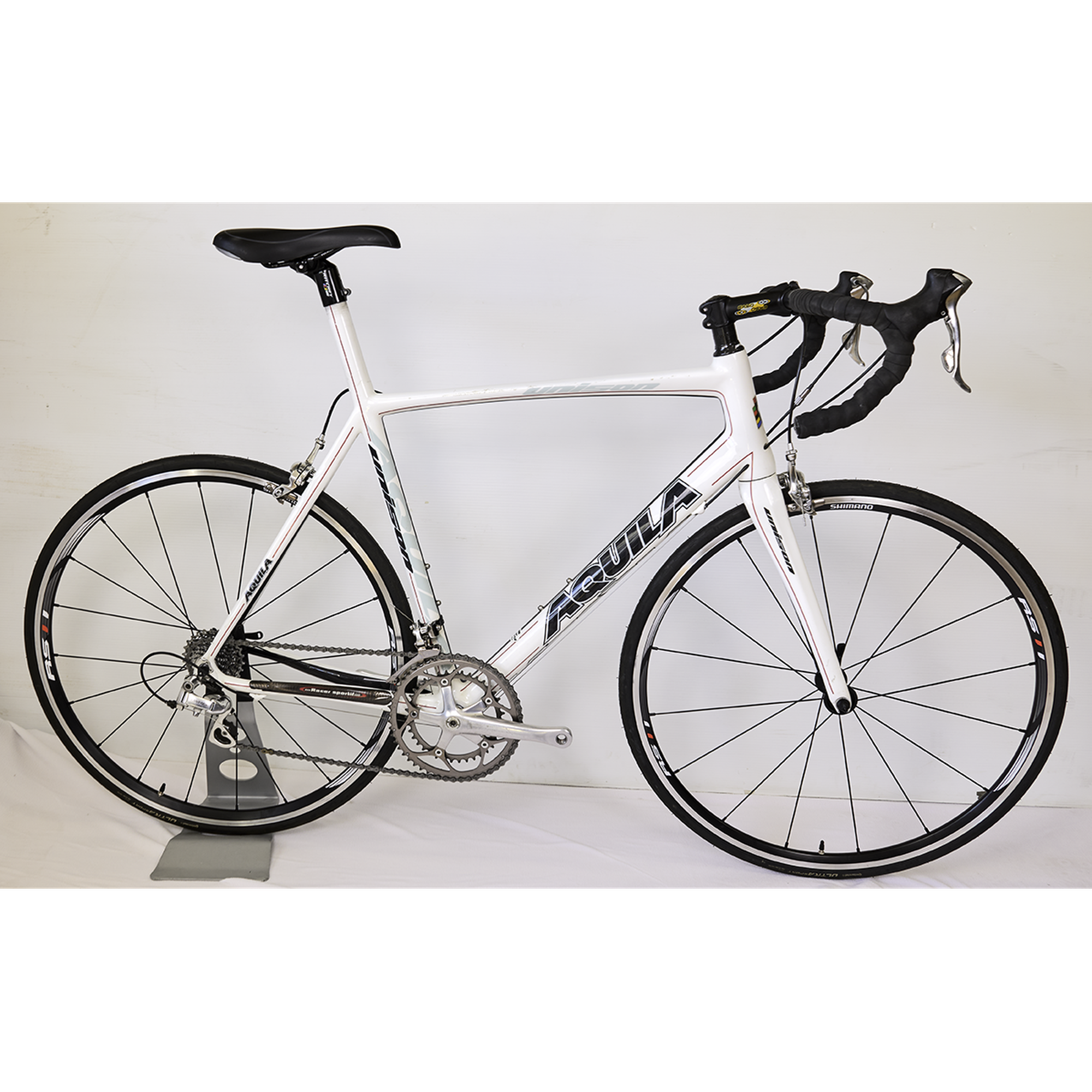 Aquila Unison Road Bike