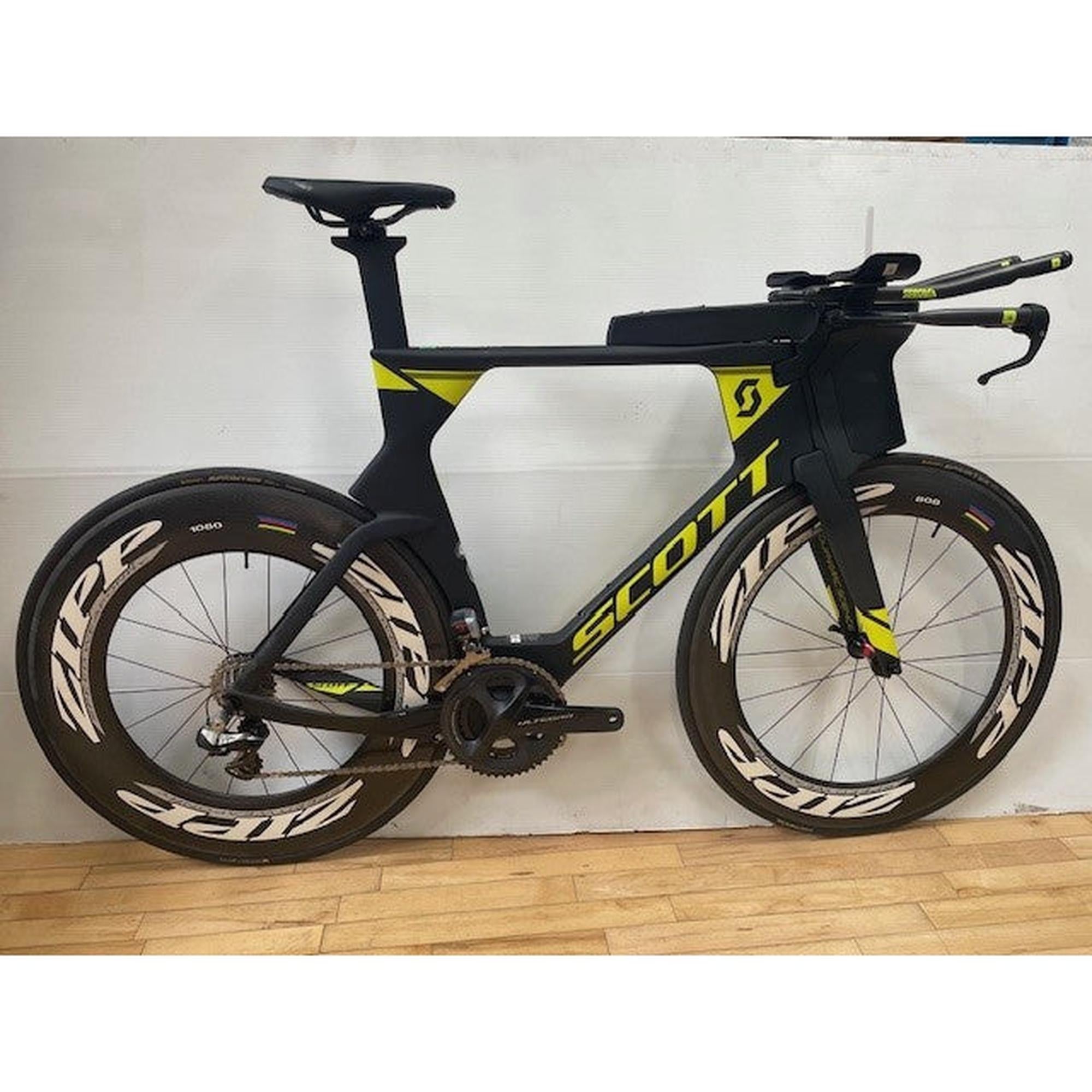 Scott Plasma Premium, Ultegra R8050 Di2, Triathlon Bike